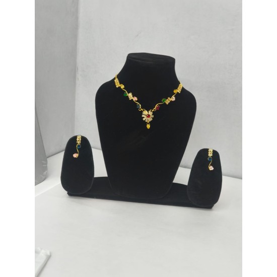 Multicolor Stone Necklace Set